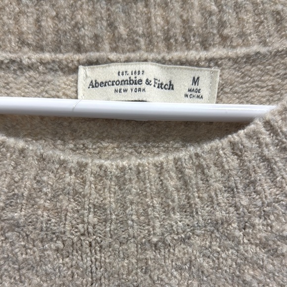 Abercrombie & Fitch Beige Penguin Sweater - Picture 2 of 3